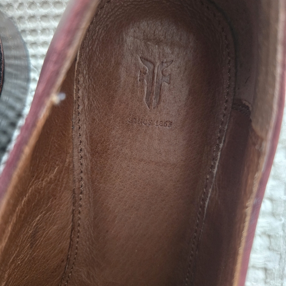 Frye Burgundy Cogniac Women's Lace up Oxfords poiny toe Minimalist | Size 7.5 - Picture 8 of 10